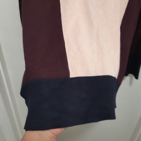 DKNY Block color long sleeve sweater SIZE L - Picture 8 of 10